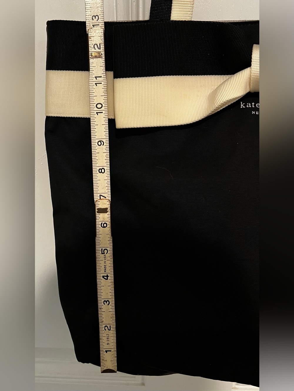 Kate Spade Barrow Street Bow Tote Bag Purse Zipper Top Black Cream - Picture 4 of 16
